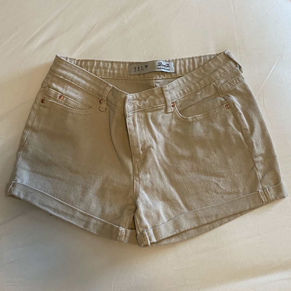 Cargo/Khaki shorts